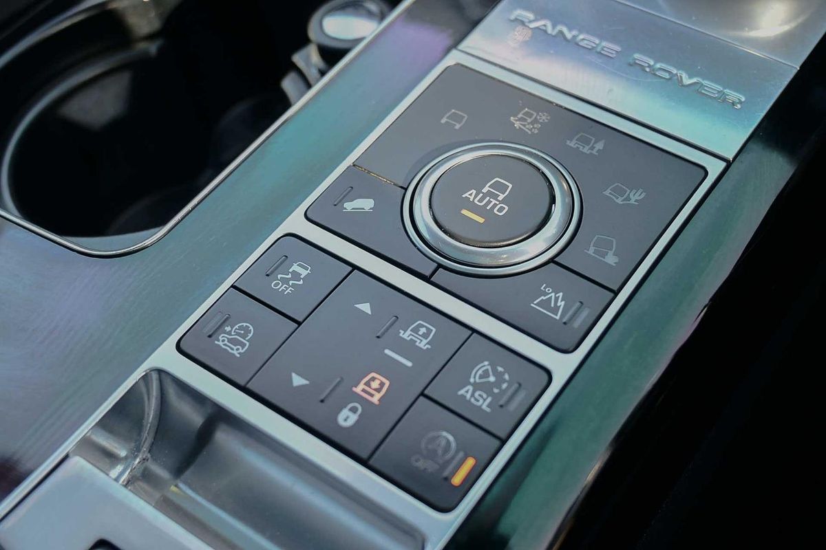 2016 Land Rover Range Rover SDV8 Vogue SE L405