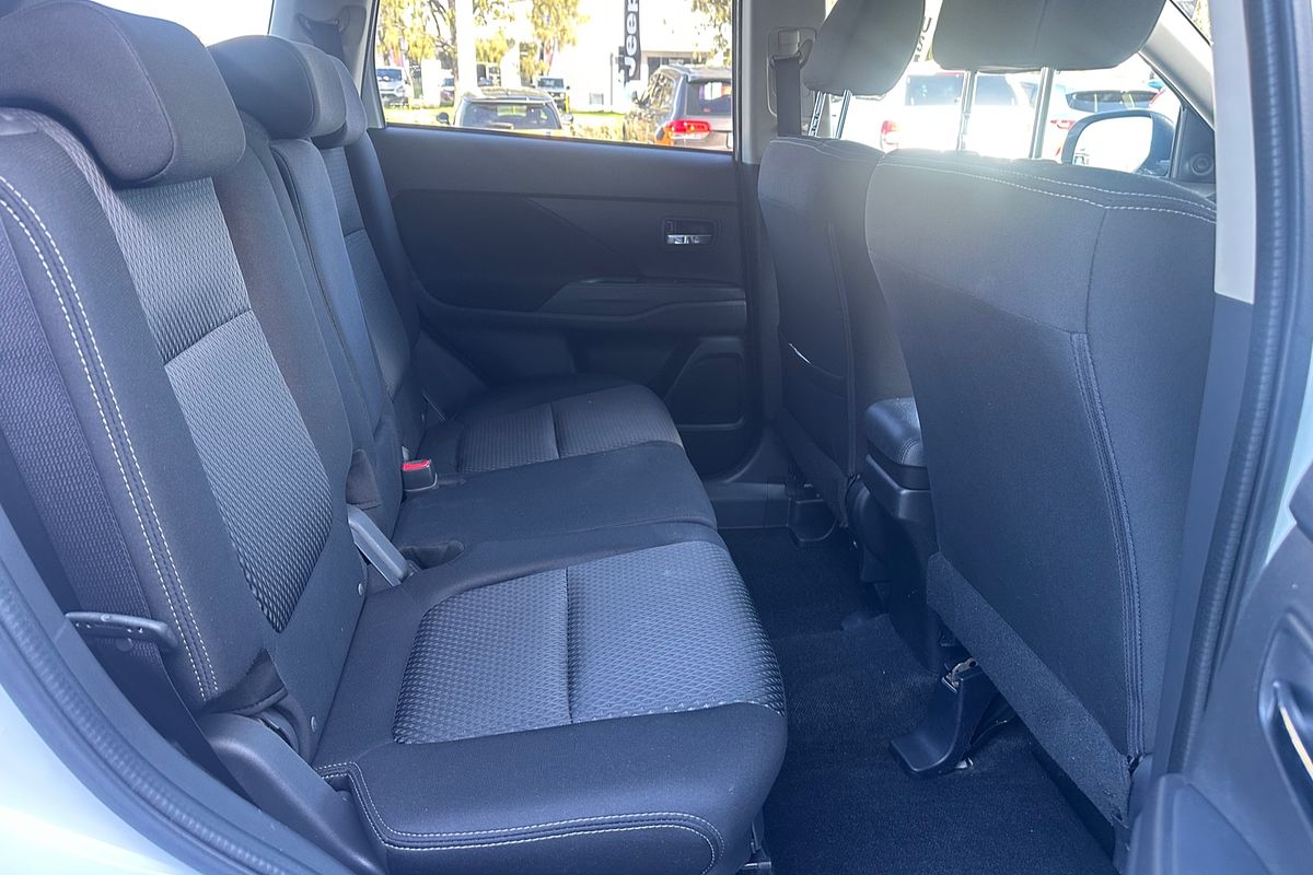 2016 Mitsubishi Outlander LS ZK