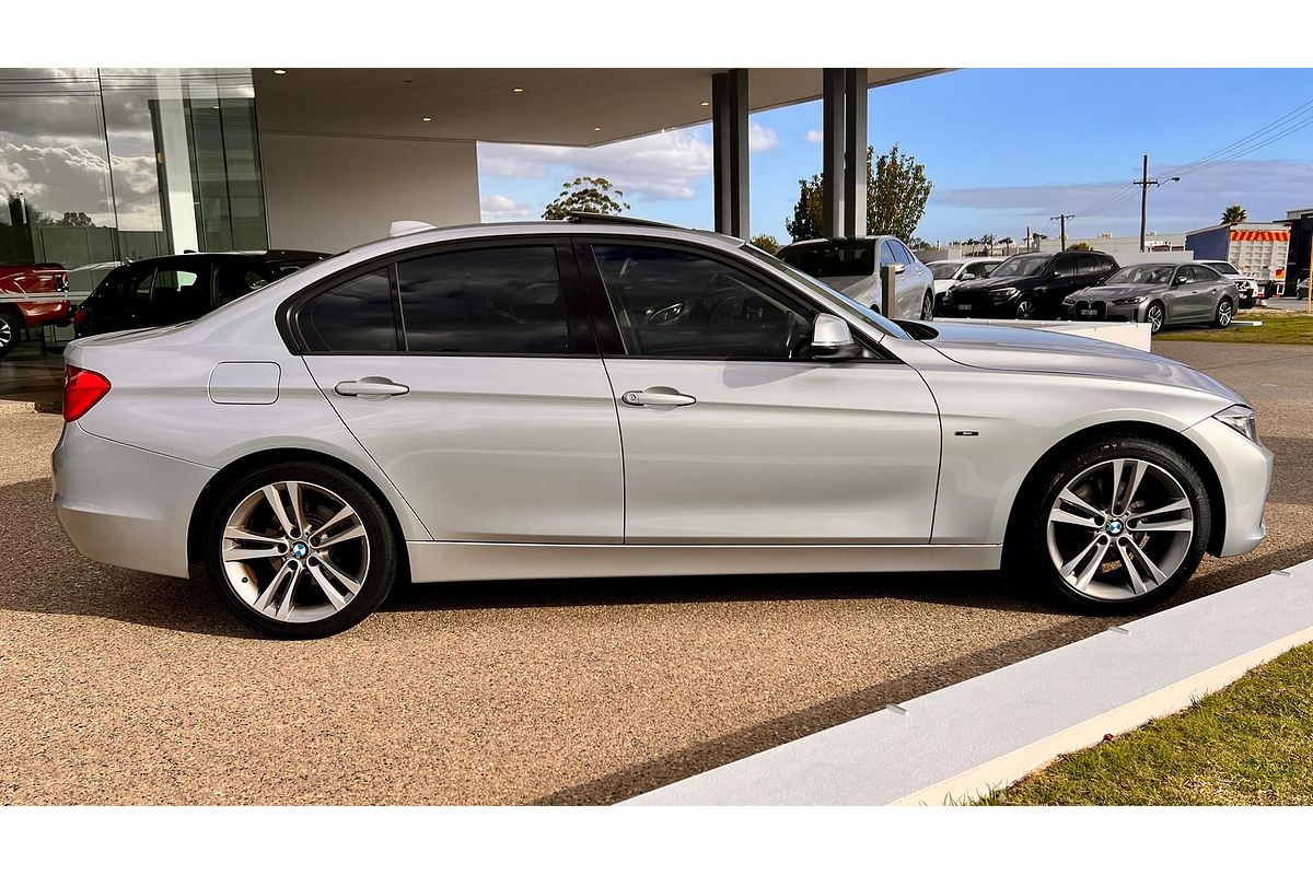 2012 BMW 3 Series 320d F30