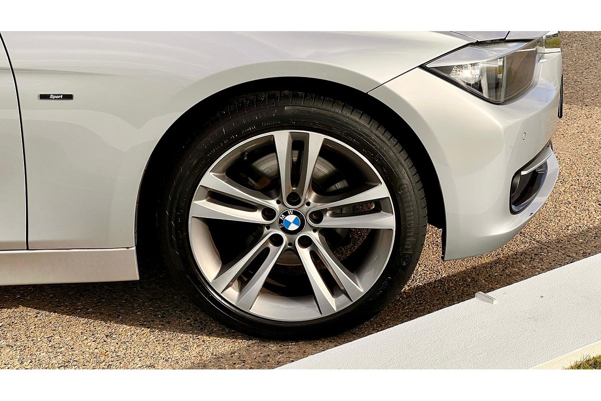2012 BMW 3 Series 320d F30