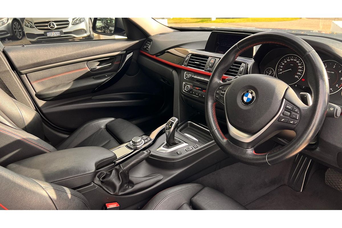 2012 BMW 3 Series 320d F30