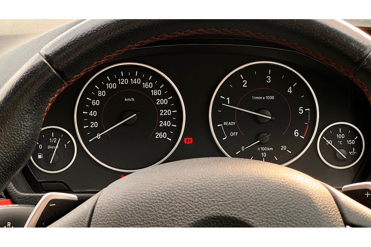 2012 BMW 3 Series 320d F30