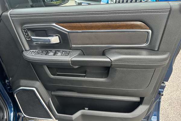 2024 RAM 2500 Laramie DJ 4X4