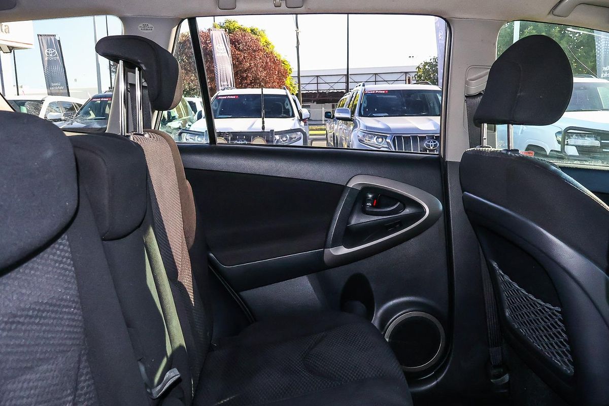 2006 Toyota RAV4 Cruiser ACA33R