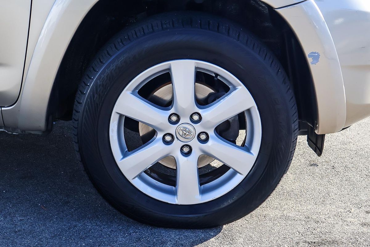 2006 Toyota RAV4 Cruiser ACA33R