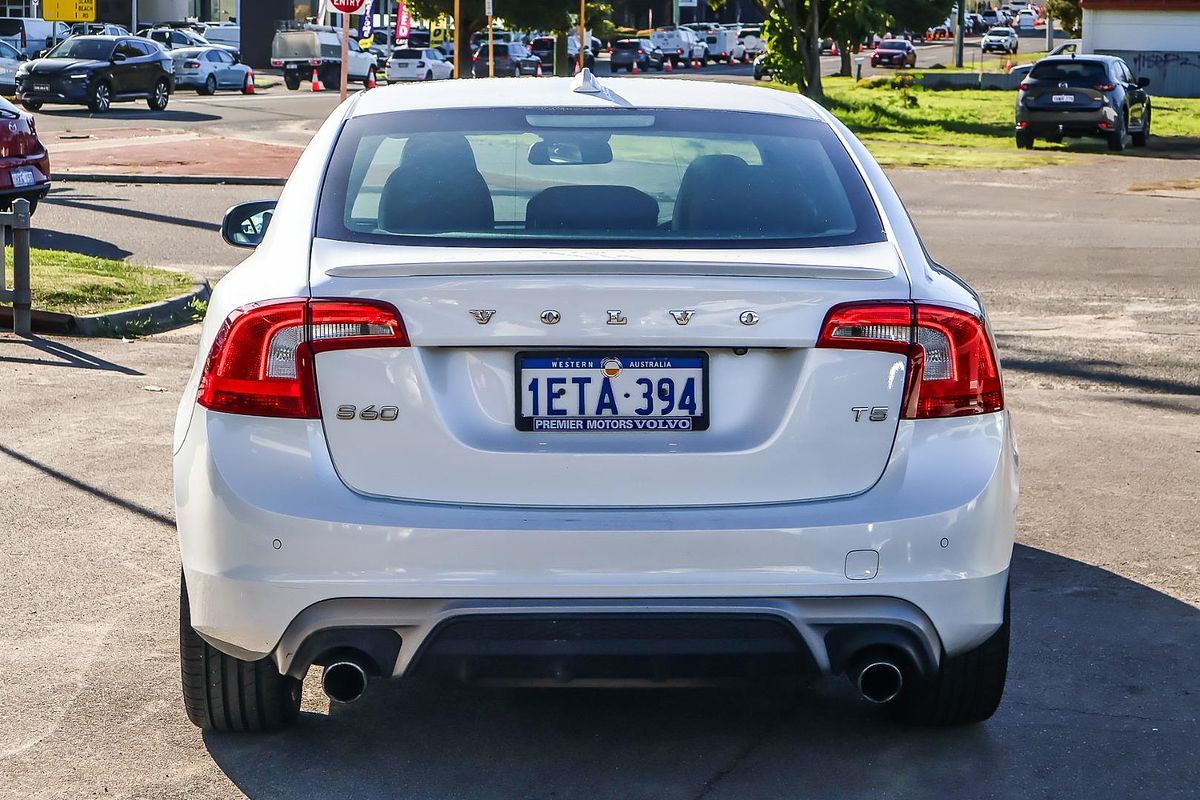 2015 Volvo S60 T5 R-Design