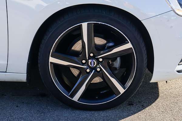 2015 Volvo S60 T5 R-Design