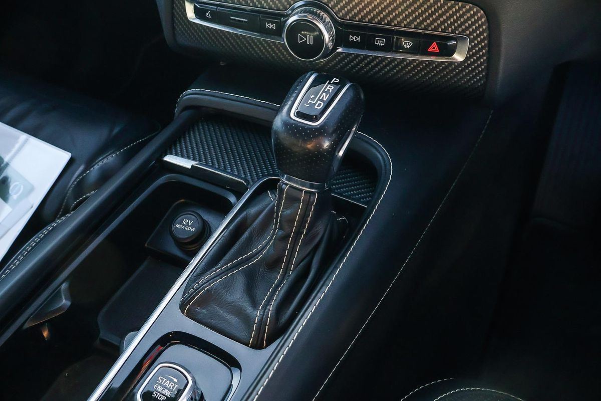 2018 Volvo XC90 D5 R-Design