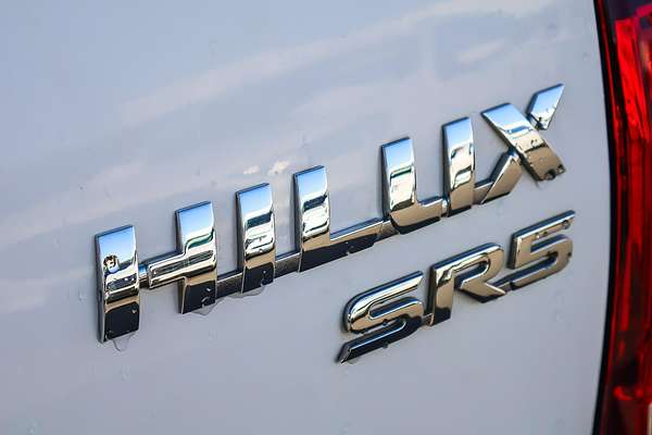 2020 Toyota Hilux SR5 GUN126R 4X4