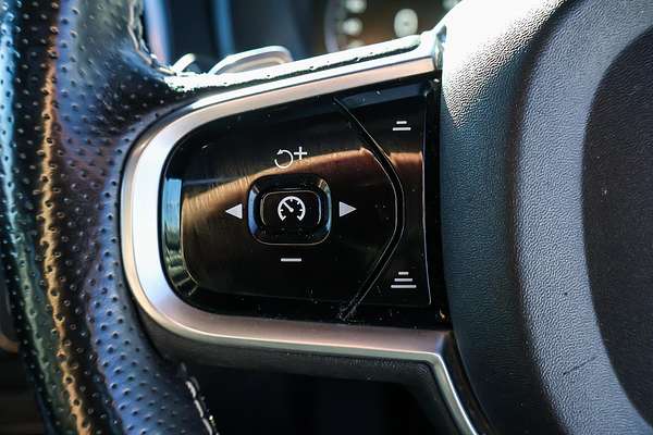 2018 Volvo XC90 D5 R-Design