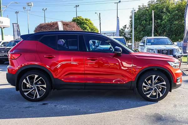 2018 Volvo XC40 T5 R-Design
