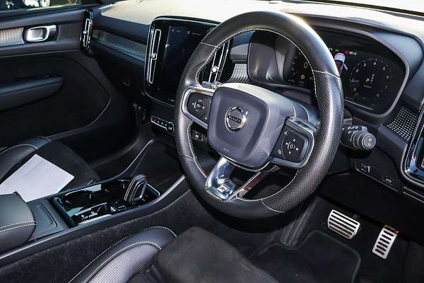 2018 Volvo XC40 T5 R-Design