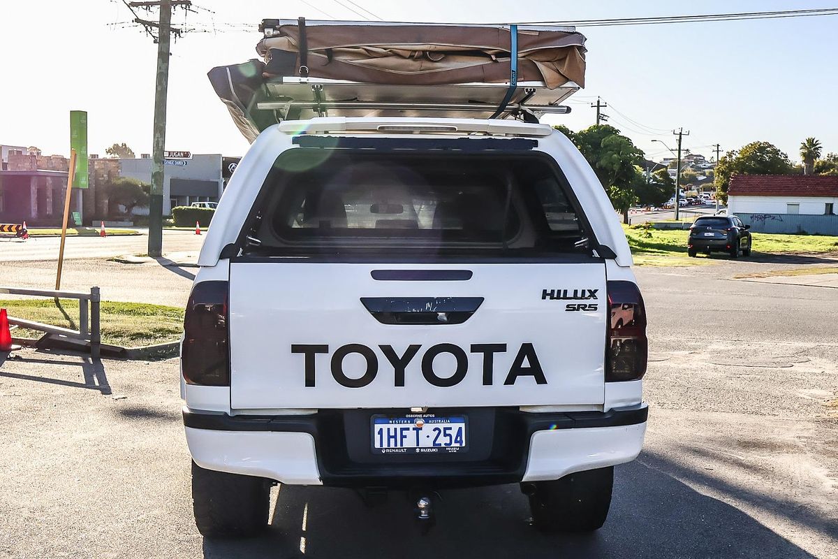 2015 Toyota Hilux SR5 GUN126R 4X4