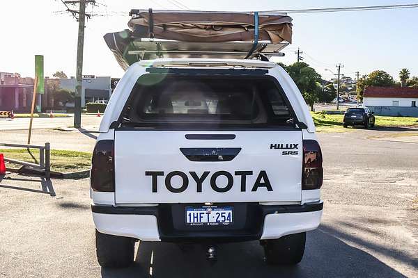 2015 Toyota Hilux SR5 GUN126R 4X4