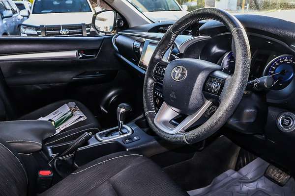 2015 Toyota Hilux SR5 GUN126R 4X4