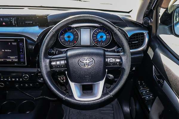 2015 Toyota Hilux SR5 GUN126R 4X4