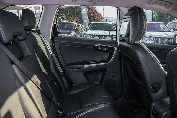 2014 Volvo XC60 T5 Kinetic
