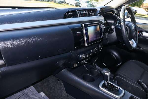 2015 Toyota Hilux SR5 GUN126R 4X4