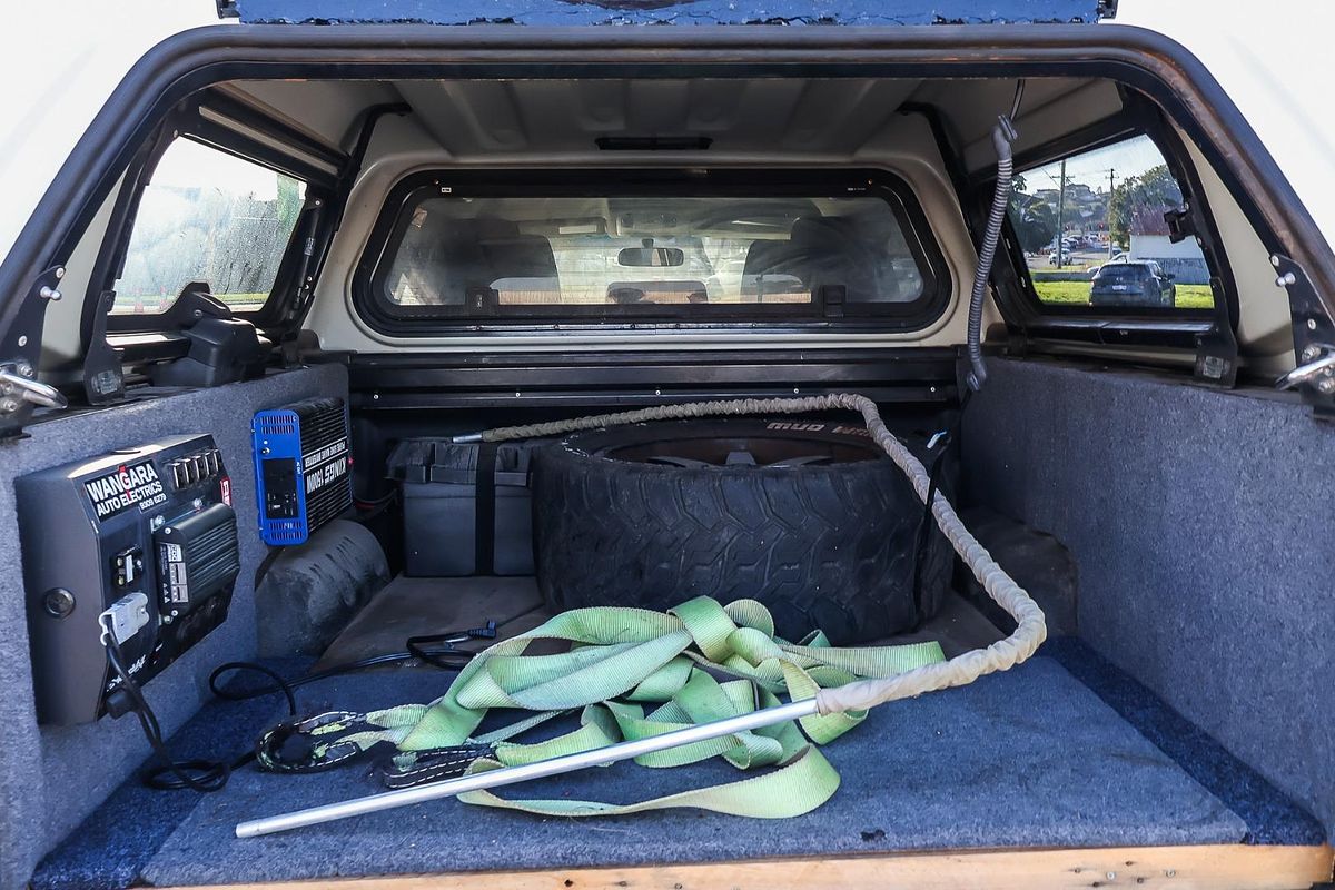 2015 Toyota Hilux SR5 GUN126R 4X4