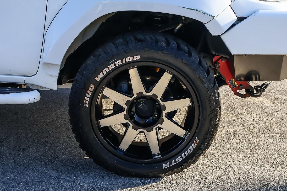 2015 Toyota Hilux SR5 GUN126R 4X4