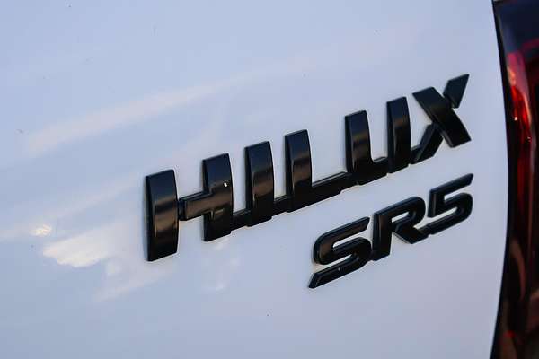 2015 Toyota Hilux SR5 GUN126R 4X4