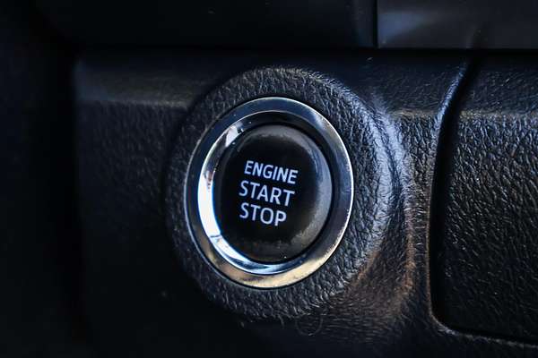 2015 Toyota Hilux SR5 GUN126R 4X4