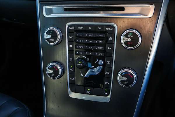 2014 Volvo XC60 T5 Kinetic