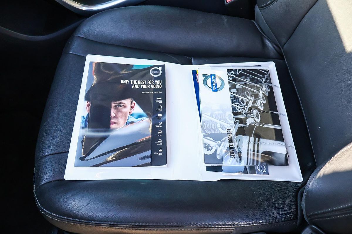 2014 Volvo XC60 T5 Kinetic