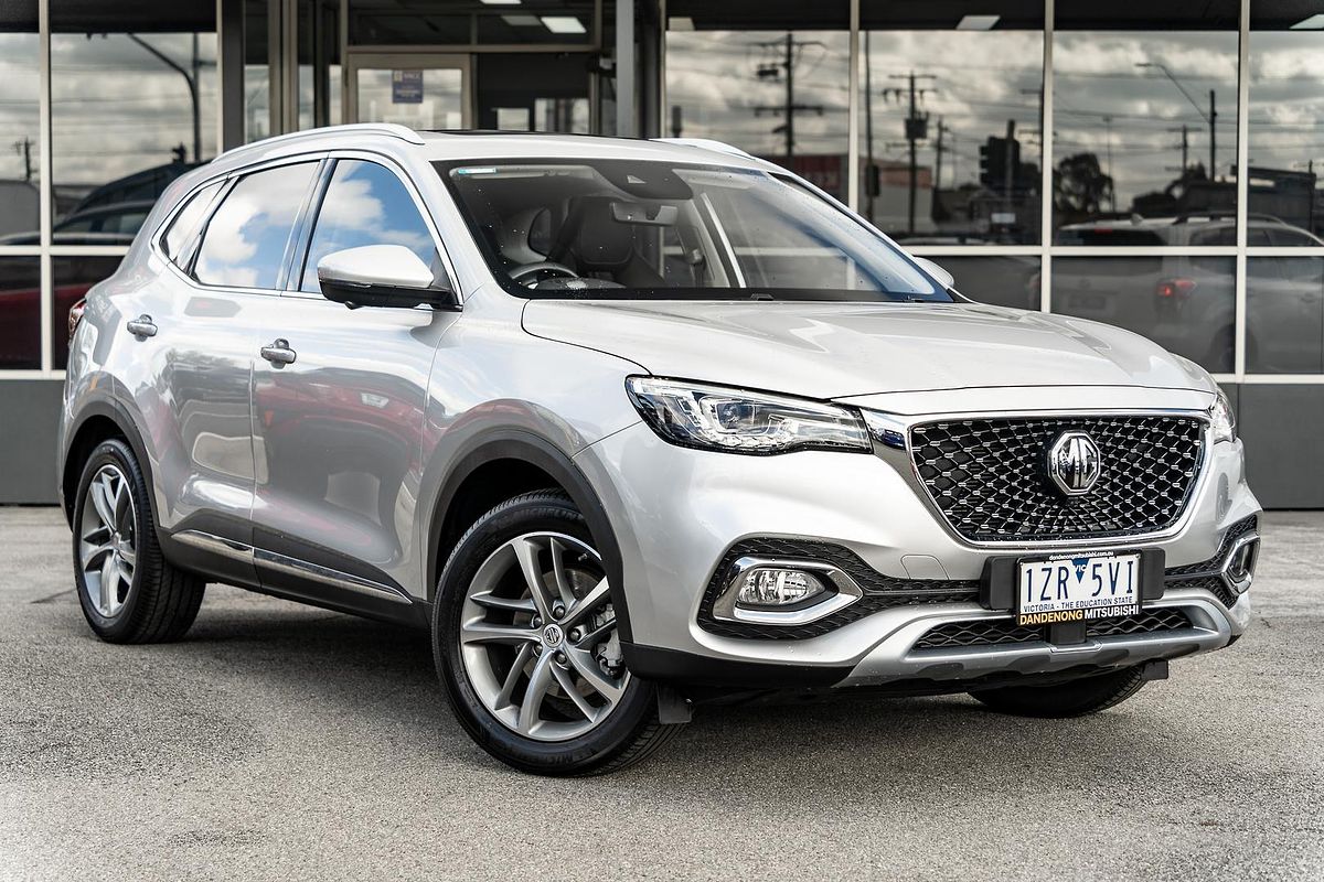 2024 MG HS Essence SAS23