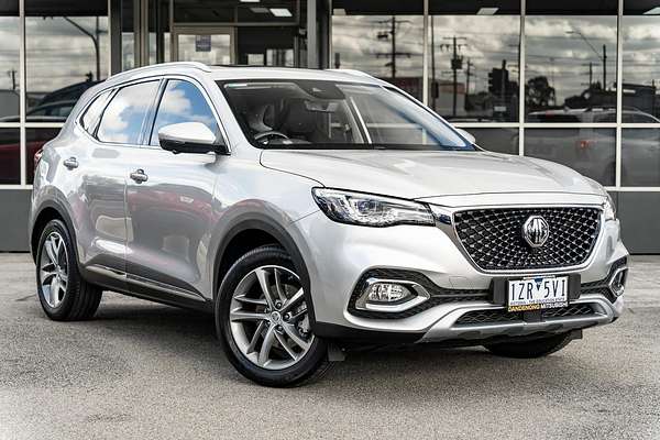 2024 MG HS Essence SAS23