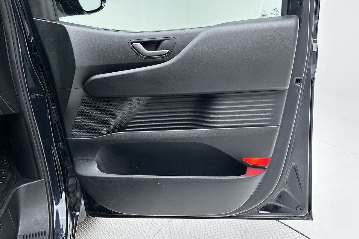 2021 Hyundai STARIA US4.V1