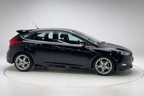 2016 Ford Focus Titanium LZ