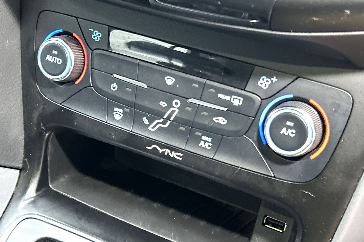 2016 Ford Focus Titanium LZ