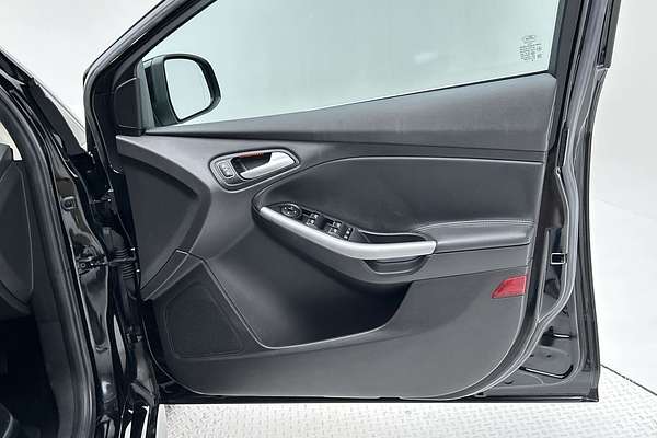 2016 Ford Focus Titanium LZ