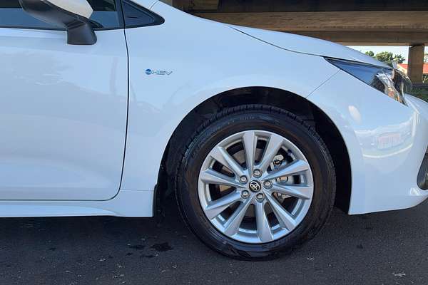 2025 Toyota Corolla Ascent Sport Hybrid ZWE219R