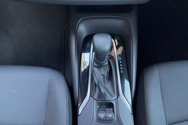 2025 Toyota Corolla Ascent Sport Hybrid ZWE219R