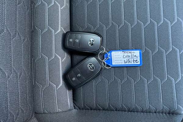 2025 Toyota Corolla Ascent Sport Hybrid ZWE219R