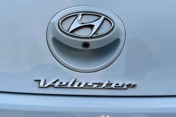 2017 Hyundai Veloster SR Turbo FS5 Series II