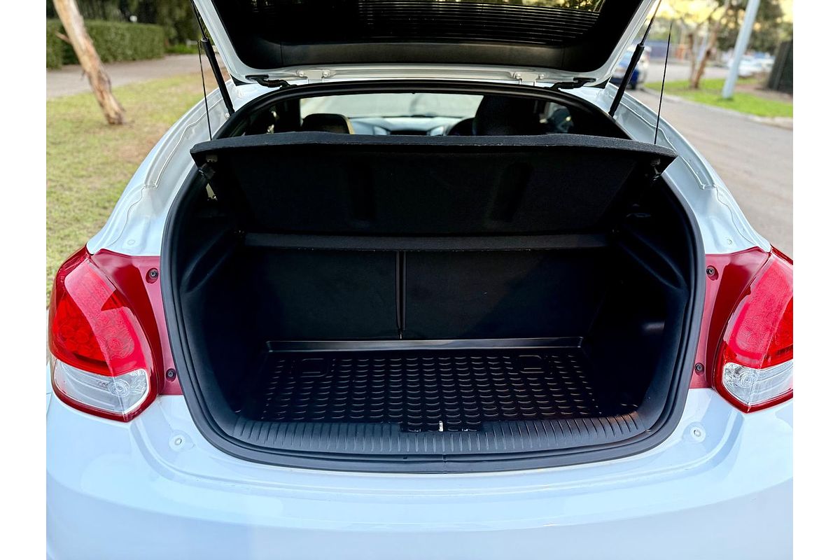 2017 Hyundai Veloster SR Turbo FS5 Series II