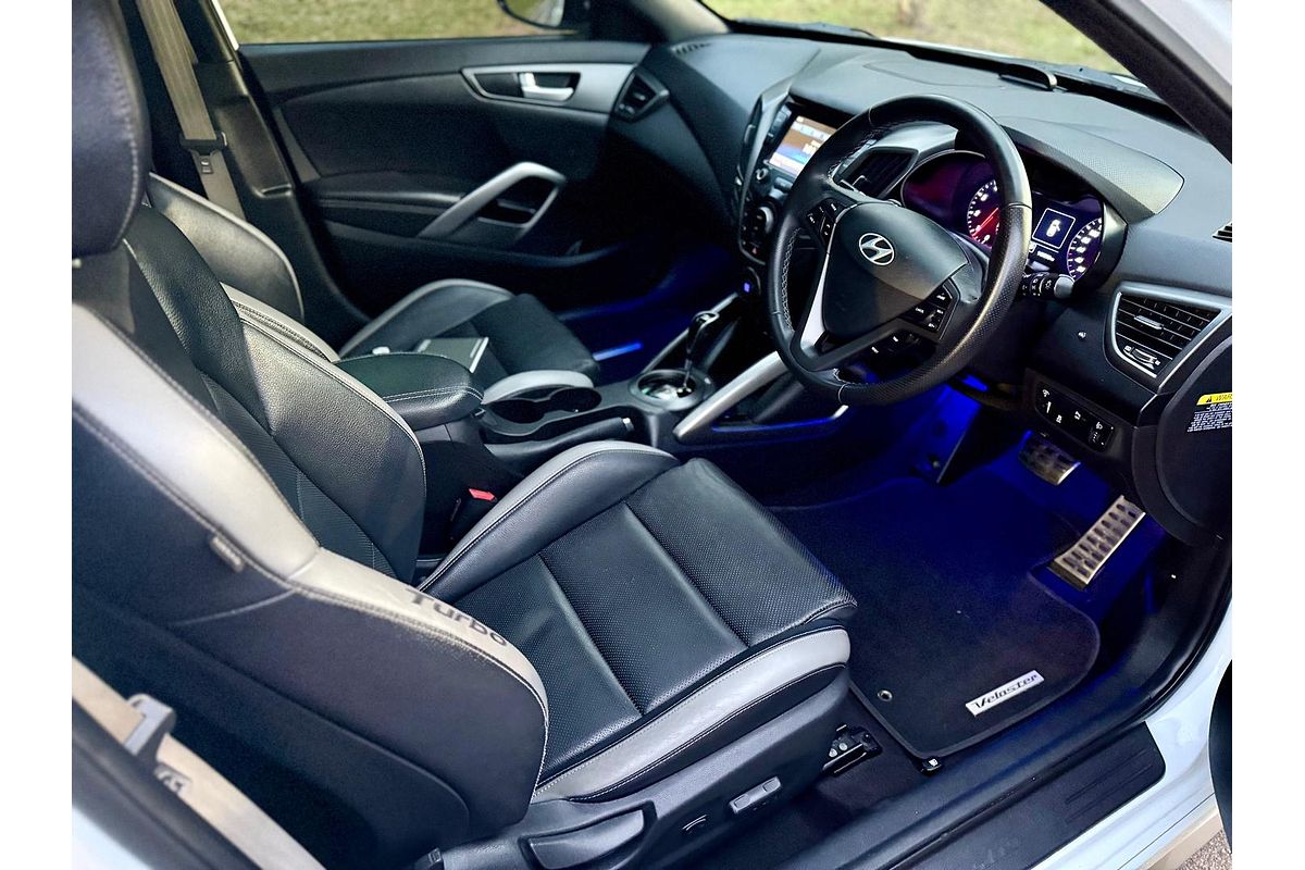 2017 Hyundai Veloster SR Turbo FS5 Series II