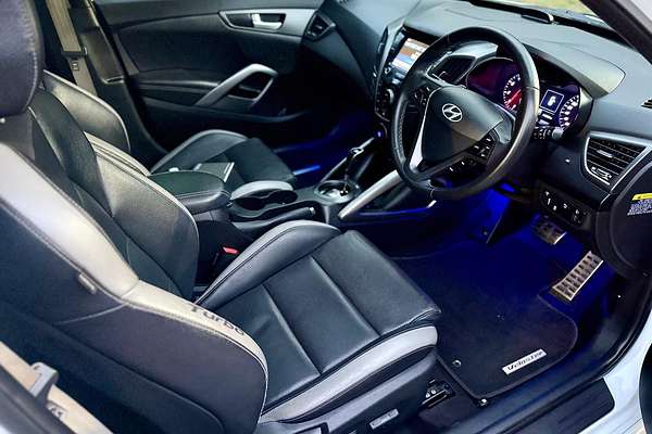 2017 Hyundai Veloster SR Turbo FS5 Series II