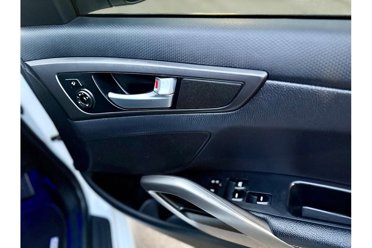 2017 Hyundai Veloster SR Turbo FS5 Series II