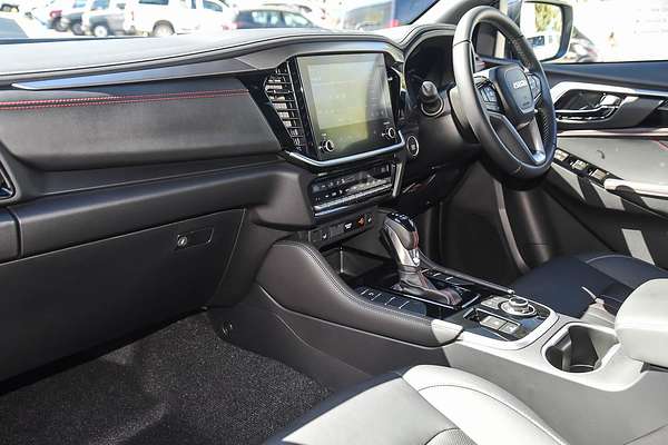 2025 Isuzu MU-X X-TERRAIN