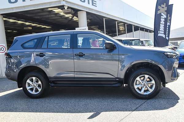 2025 Isuzu MU-X LS-M