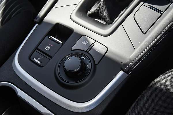 2025 Isuzu MU-X LS-M