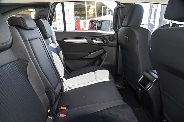 2025 Isuzu MU-X LS-M