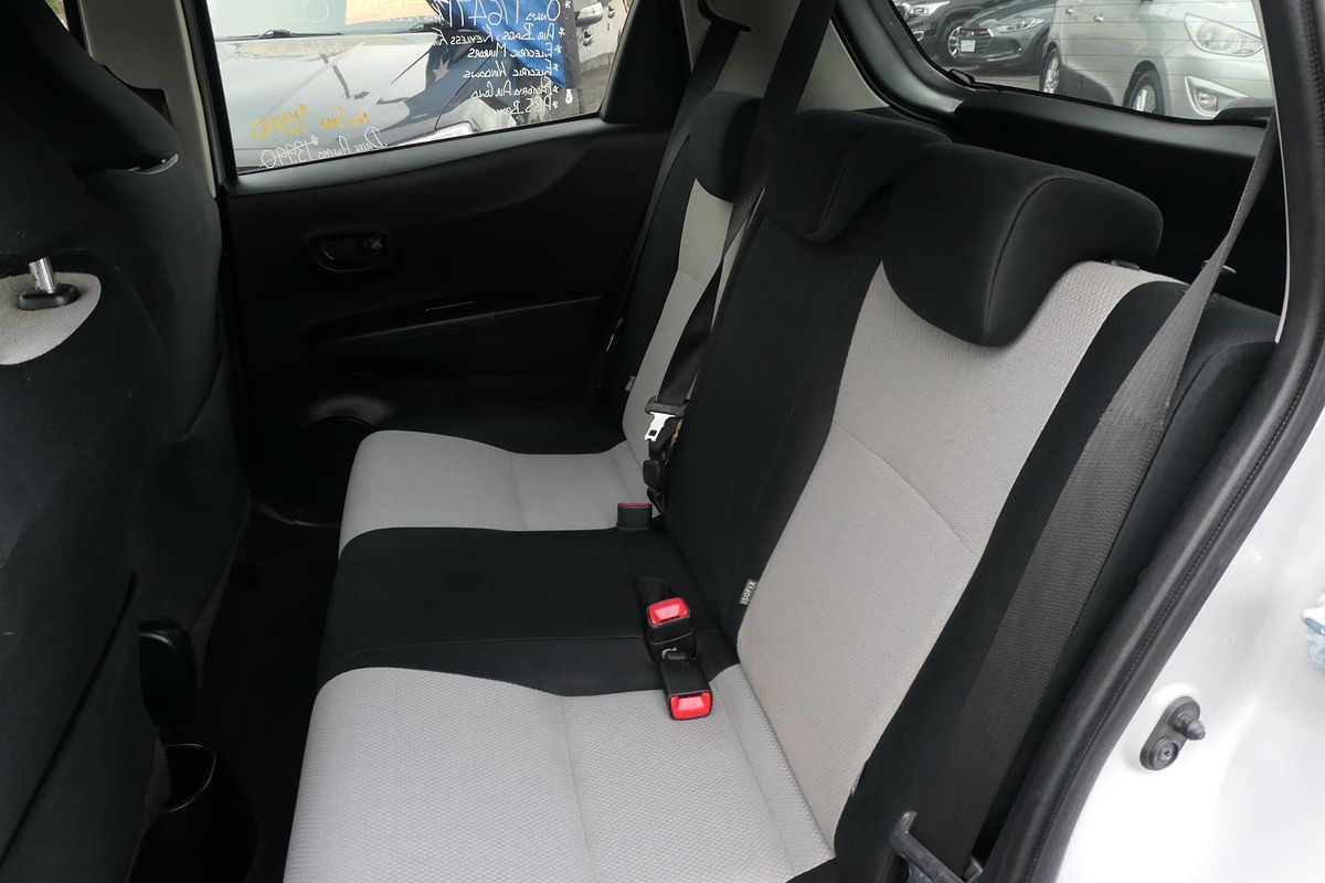 2012 Toyota Yaris YR NCP130R
