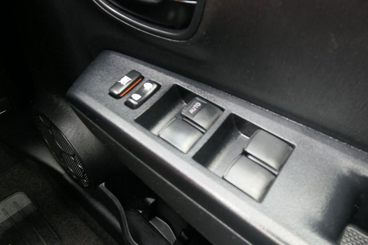 2012 Toyota Yaris YR NCP130R