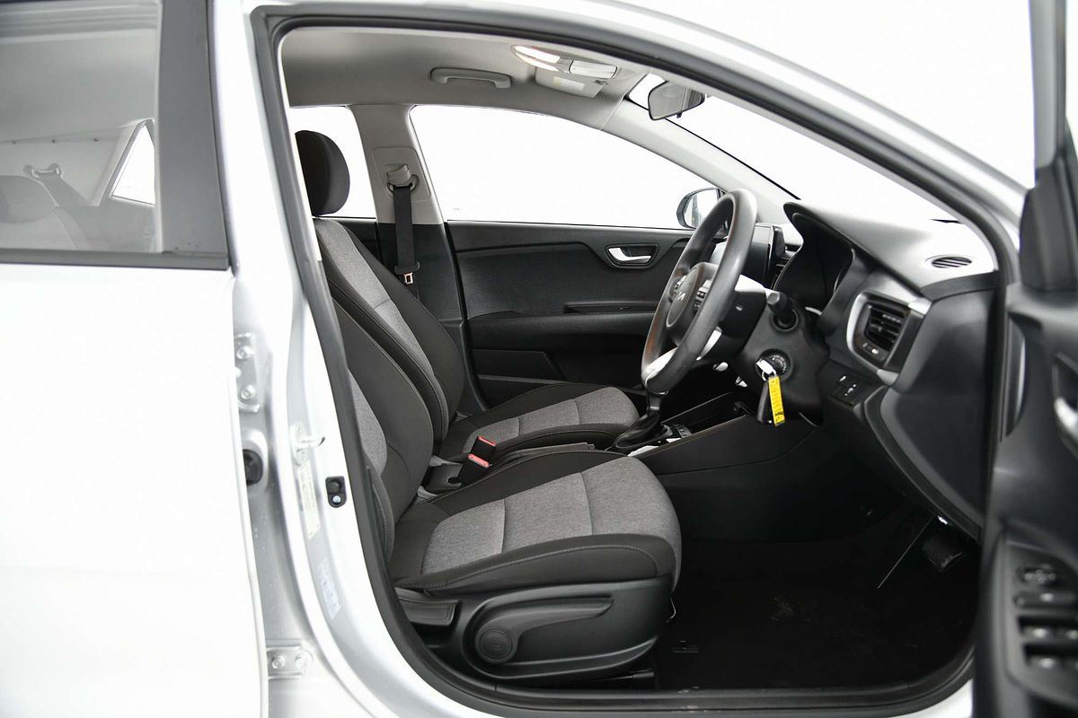 2023 Kia Stonic S YB