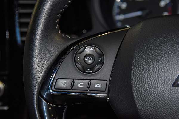 2020 Mitsubishi Outlander LS ZL